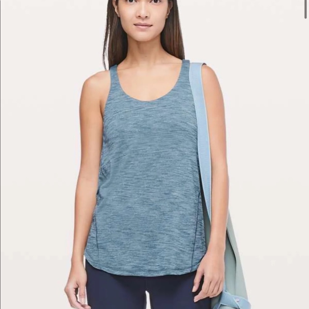 Lululemon moment to movement tank